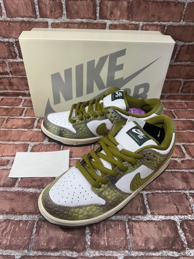 Alexis Sablone × Nike SB Dunk Low Pro "White and Pacific Moss"