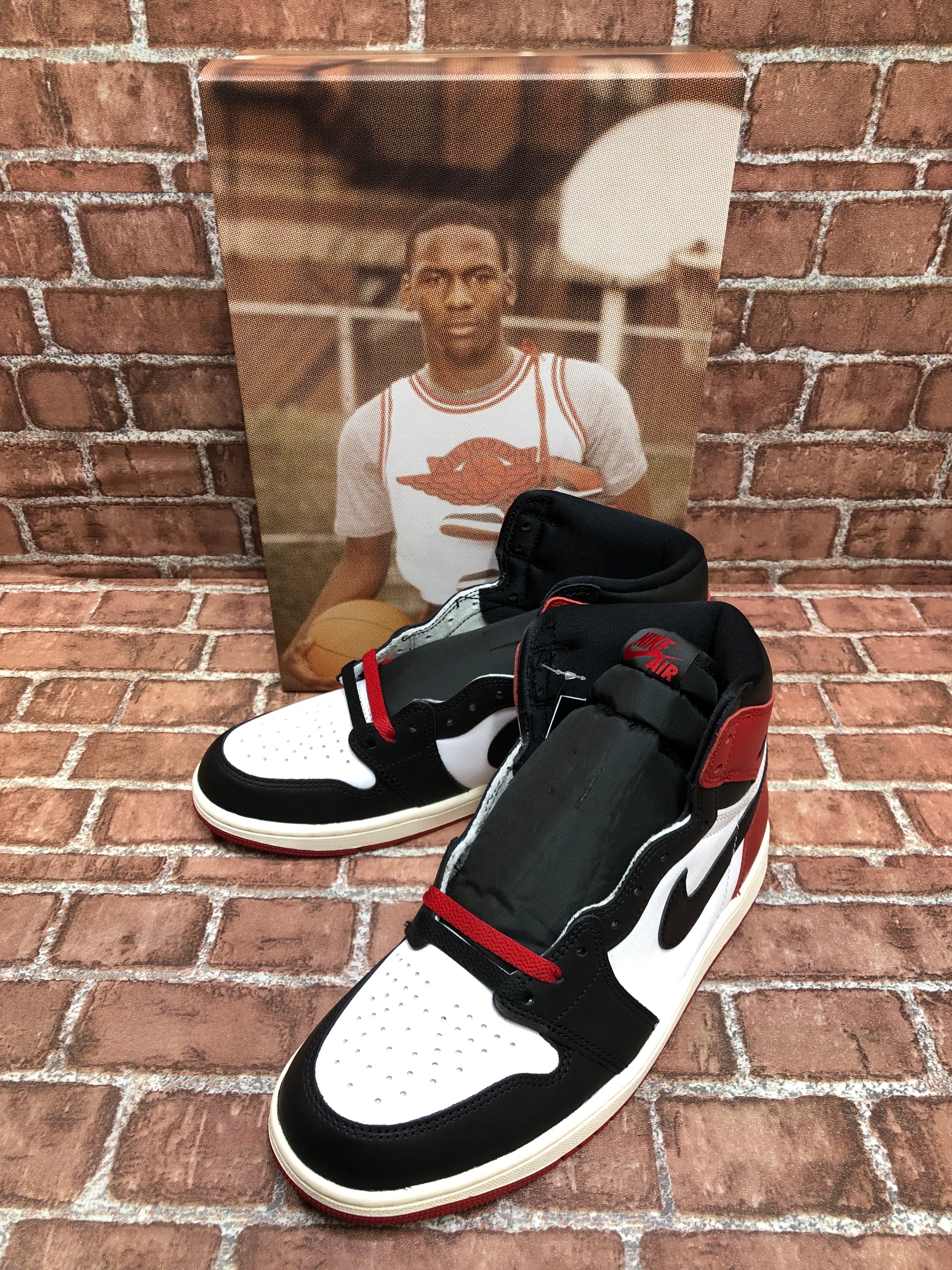 Nike Air Jordan 1 Retro High OG "Black Toe Reimagined"