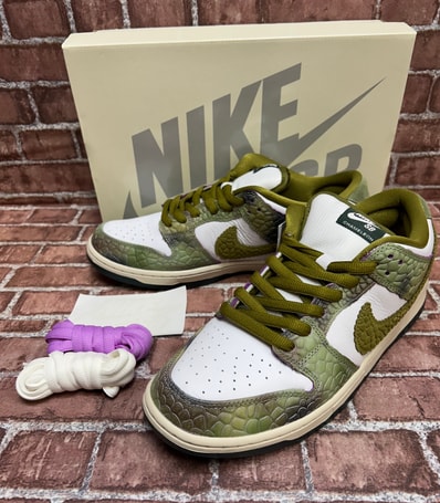 Alexis Sablone × Nike SB Dunk Low Pro "White and Pacific Moss"