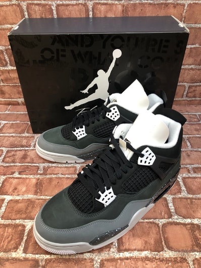 Nike Air Jordan 4 Retro "Fear"