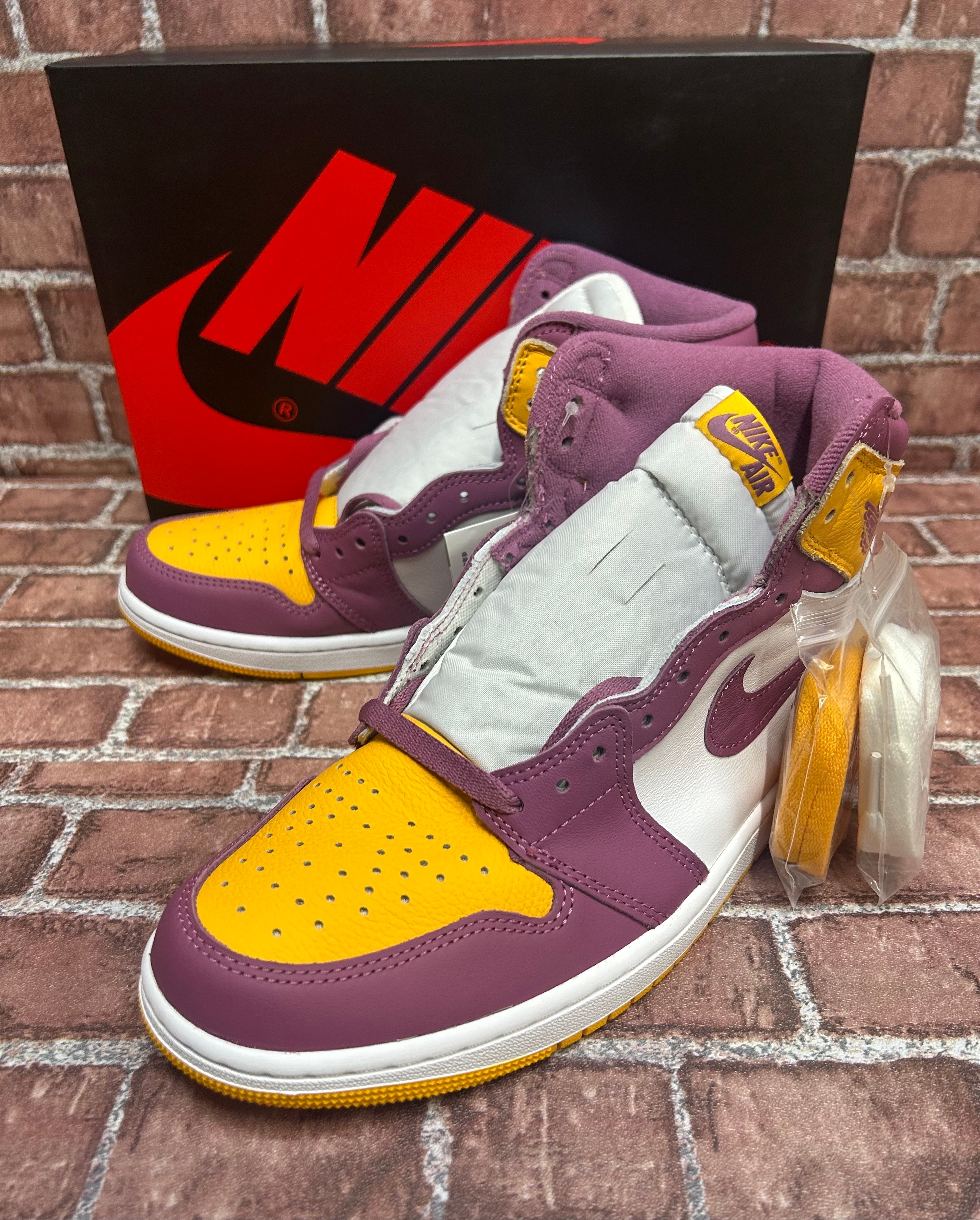 Nike Air Jordan 1 High OG "Brotherhood"