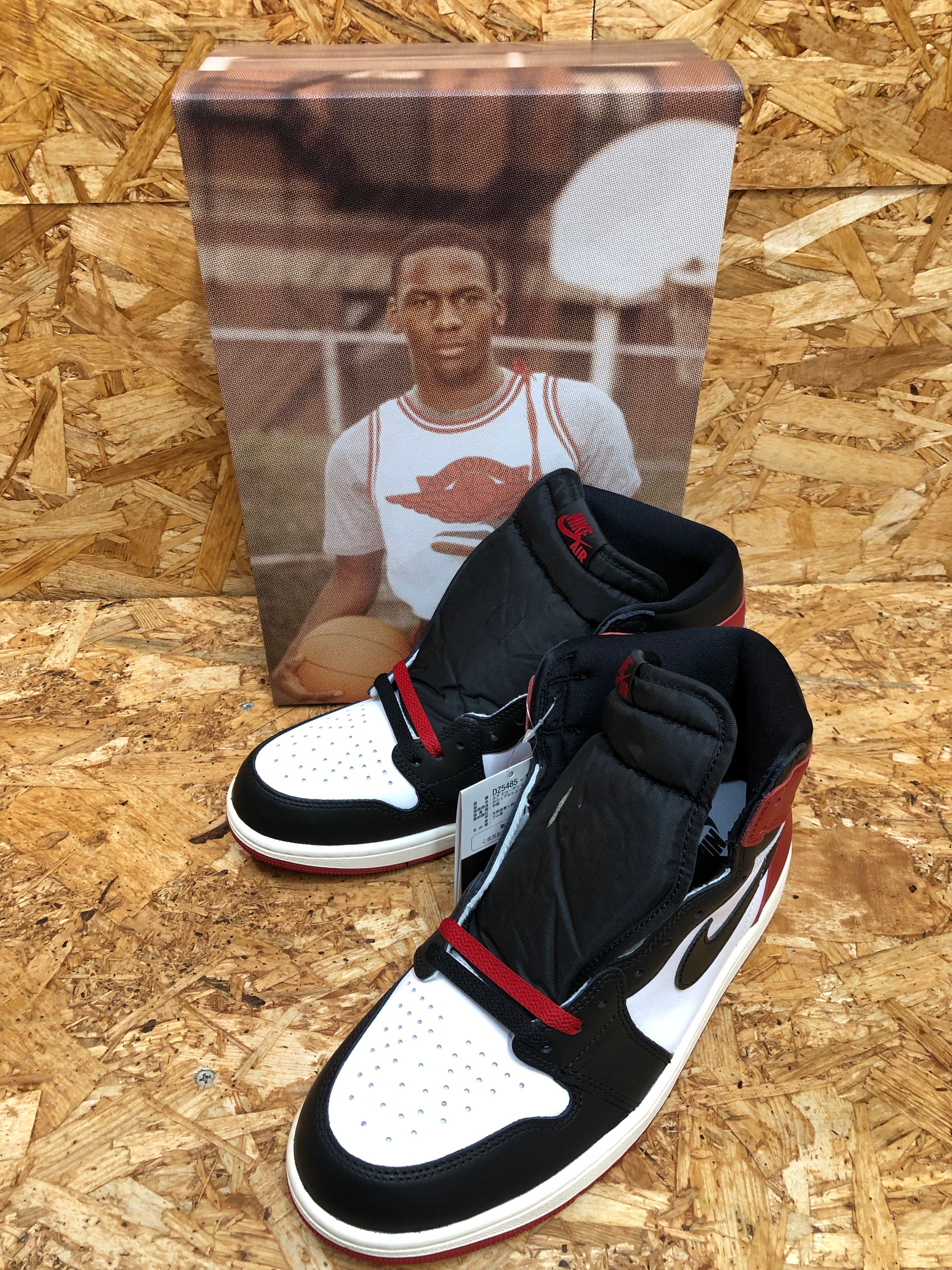 Nike Air Jordan 1 Retro High OG "Black Toe Reimagined"