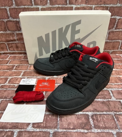 Supreme × Nike SB Dunk Low "Black" (25FW Week2)