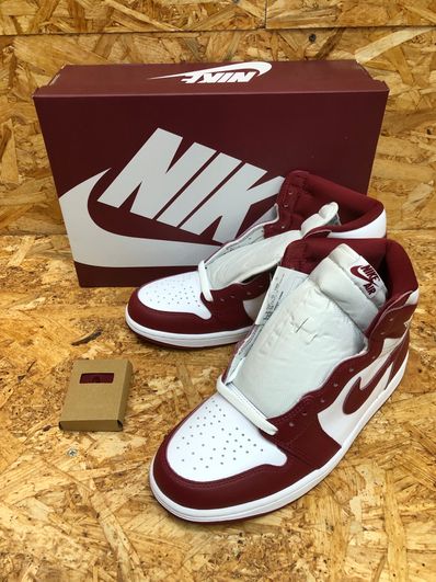 Nike Air Jordan 1 Retro High OG "Artisanal Red"