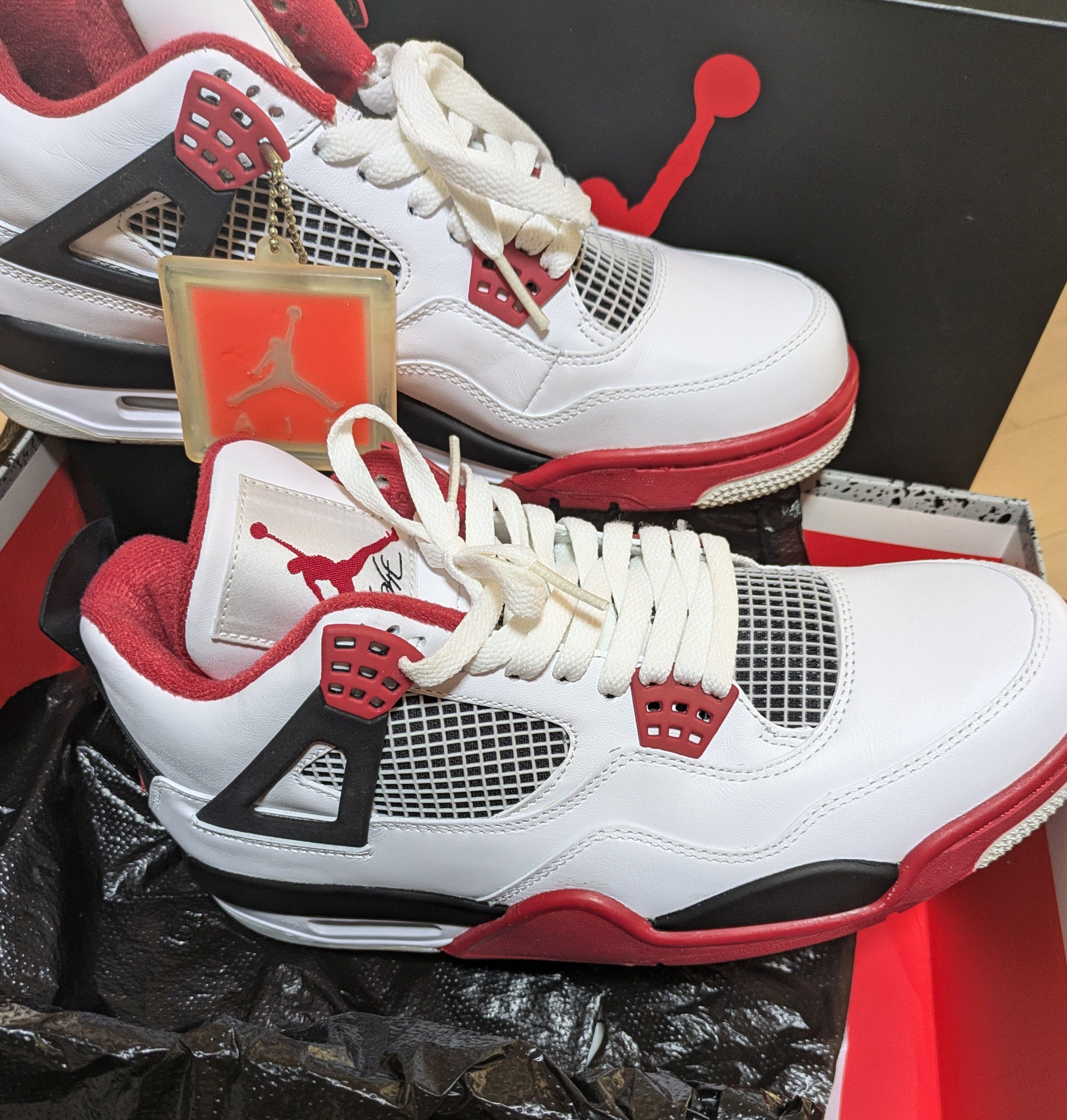 Nike Air Jordan 4 Retro "Fire Red" (2012)