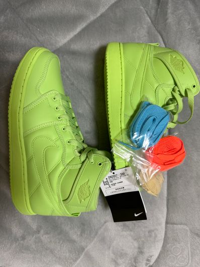 Billie Eilish × Nike Women's Air Jordan 1 High KO "Volt"