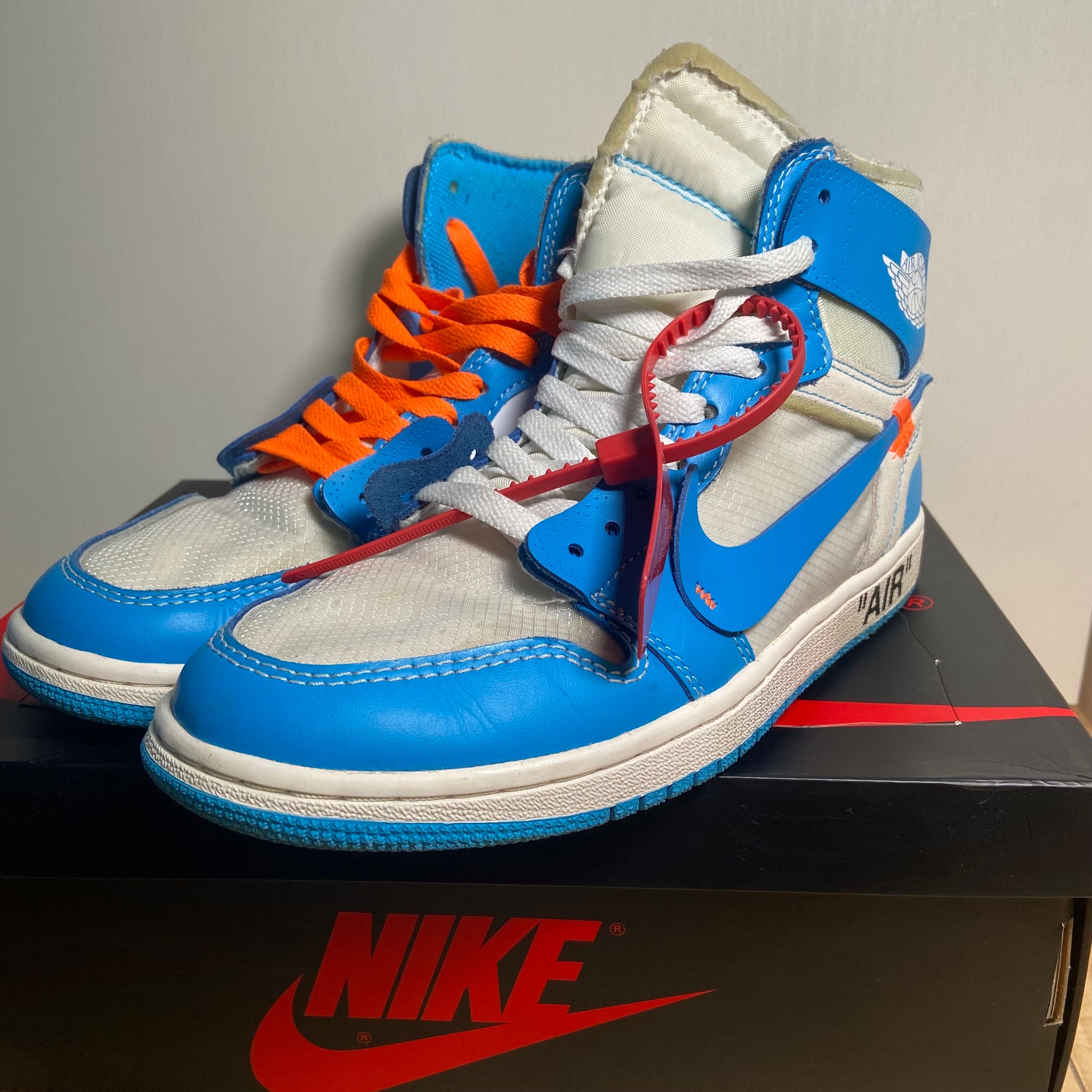 Off-White × Nike Air Jordan 1 High UNC "White/Dark Powder Blue"