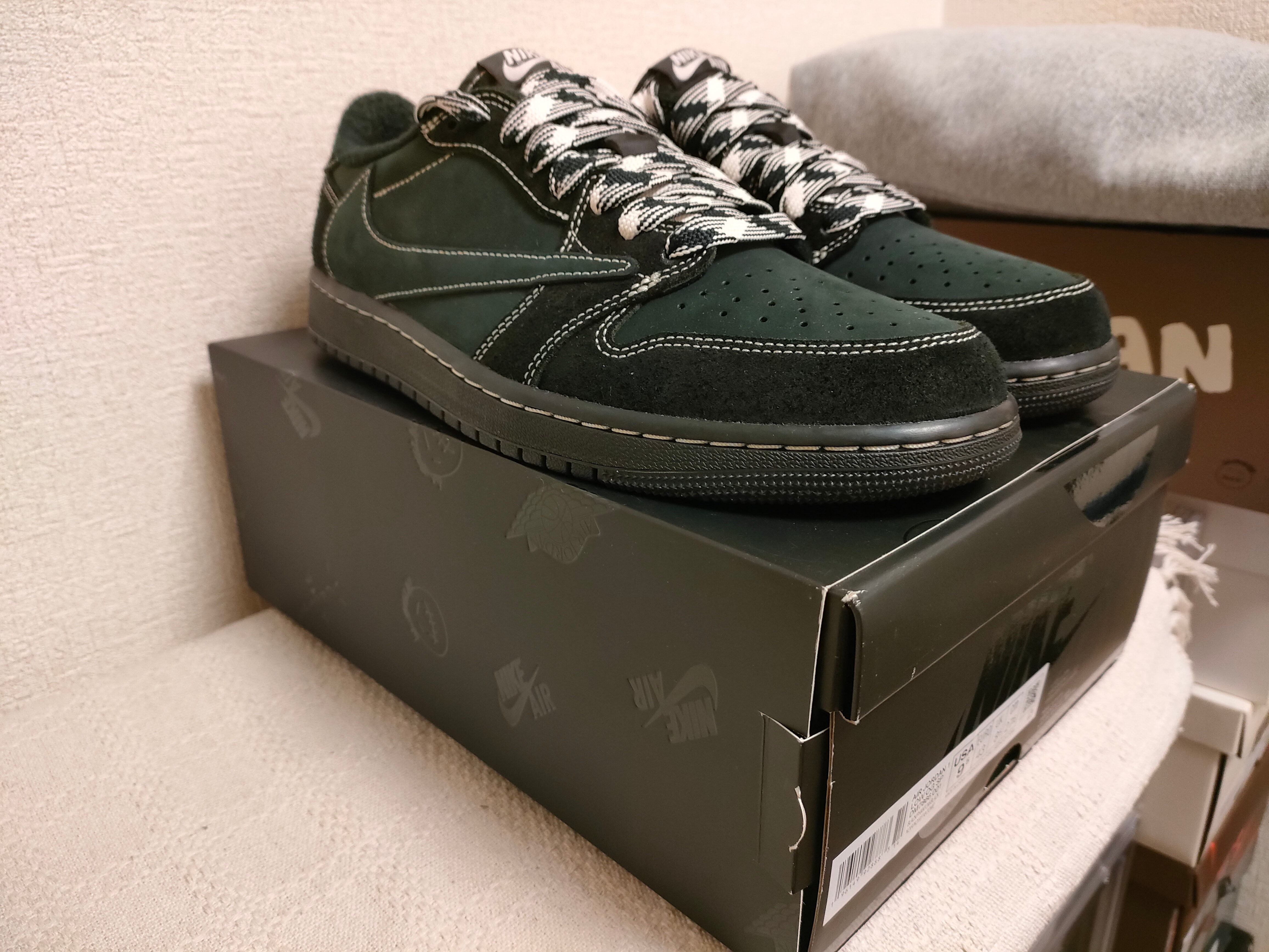Travis Scott × Nike Air Jordan 1 Low OG SP "Black Phantom"