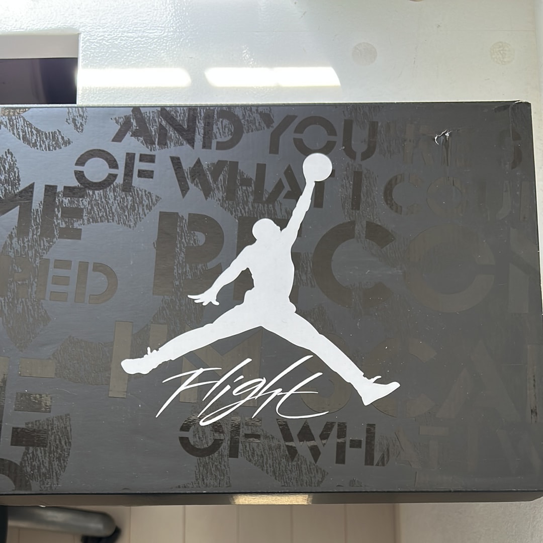 Nike Air Jordan 4 Retro "Fear"