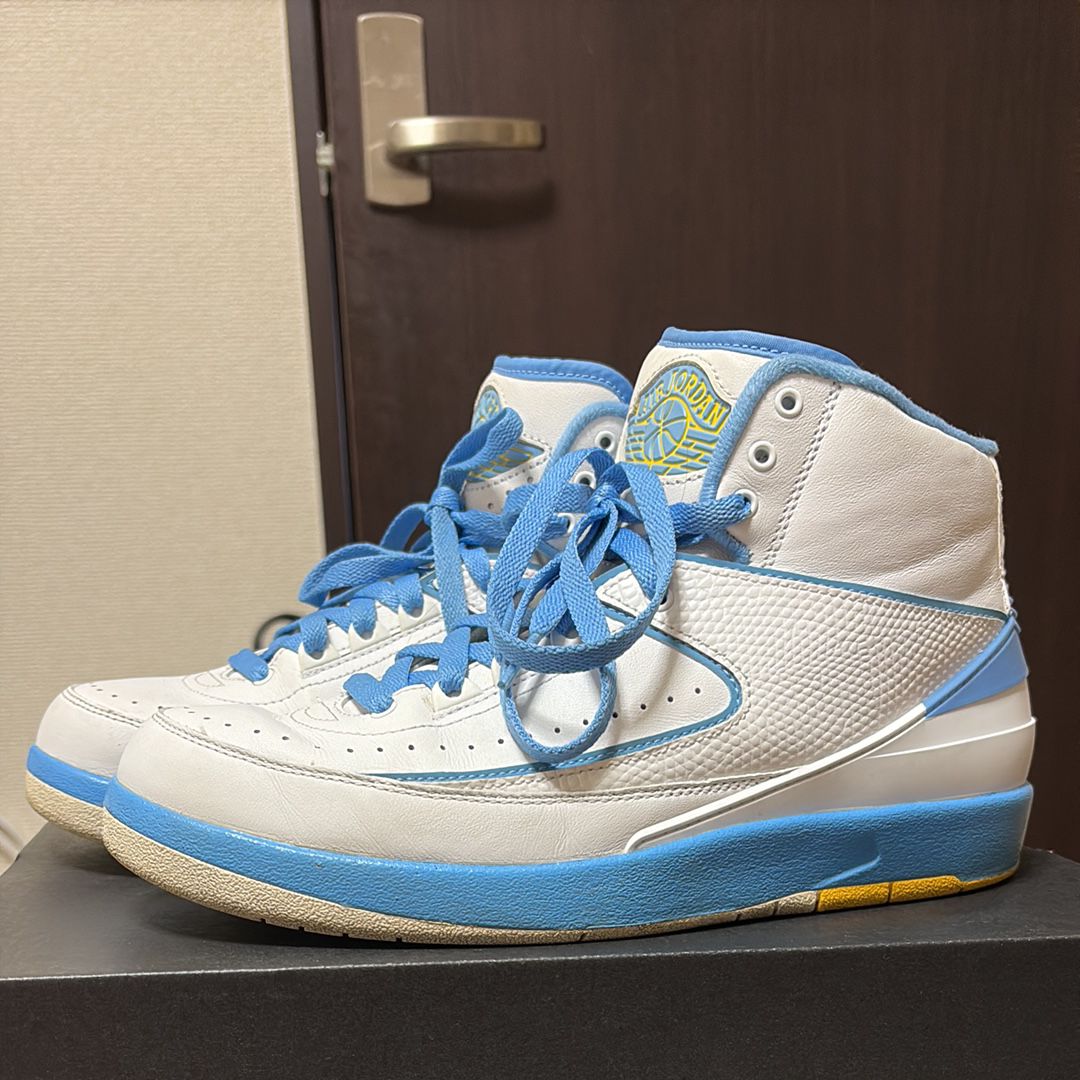 Nike Air Jordan 2 Retro Melo White/Varsity Maize/University Blue (2018)