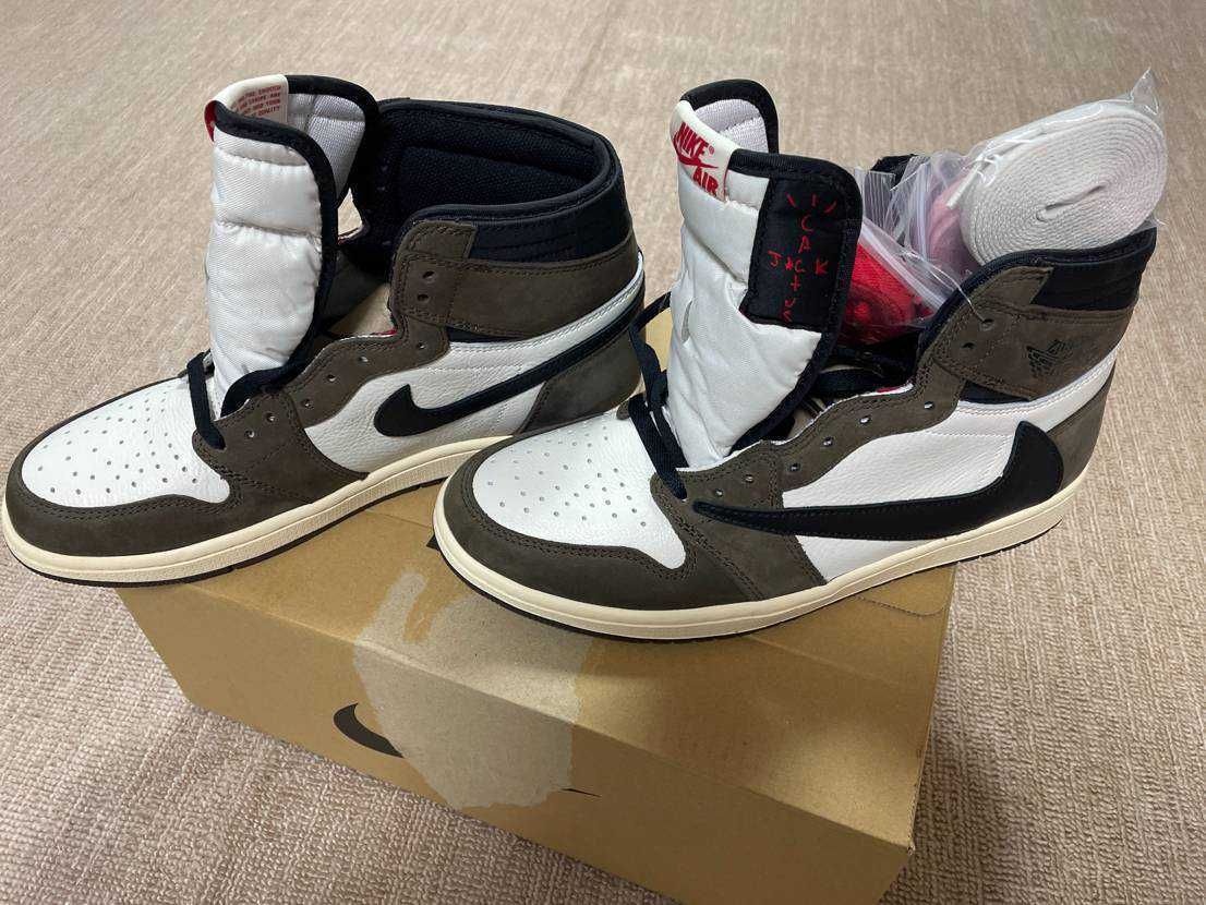 Travis Scott × Nike Air Jordan 1 Retro High OG TS SP "Sail/Dark Mocha"
