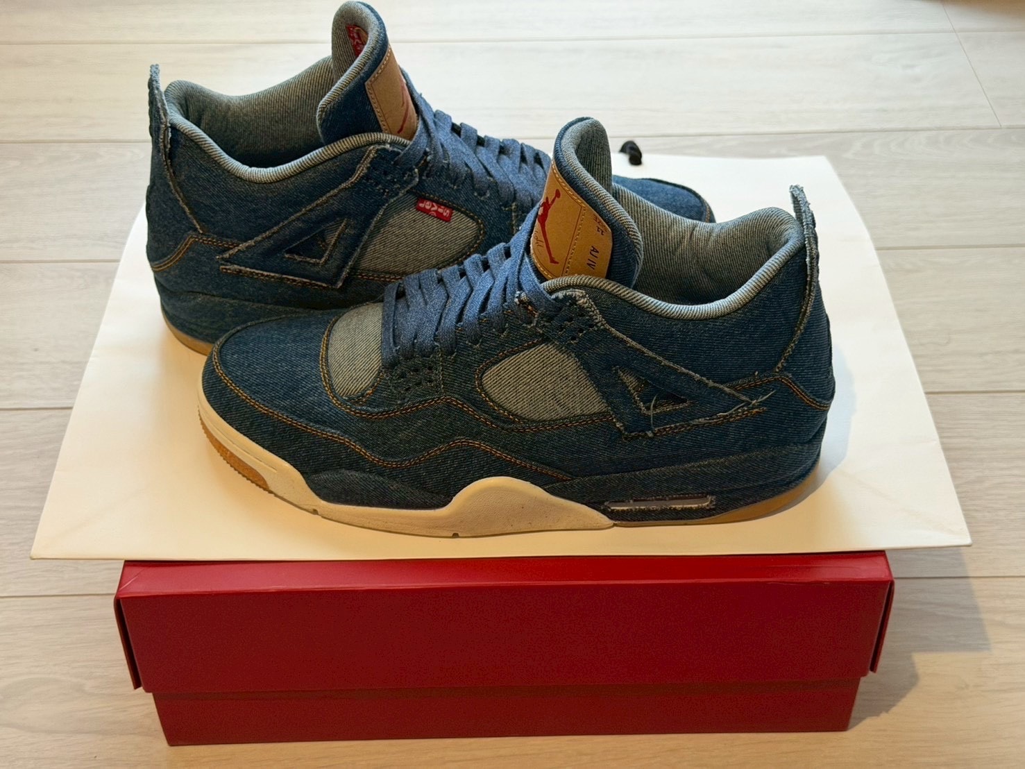 Nike × Levi's Air Jordan 4 "Denim" (LEVIS Tab)