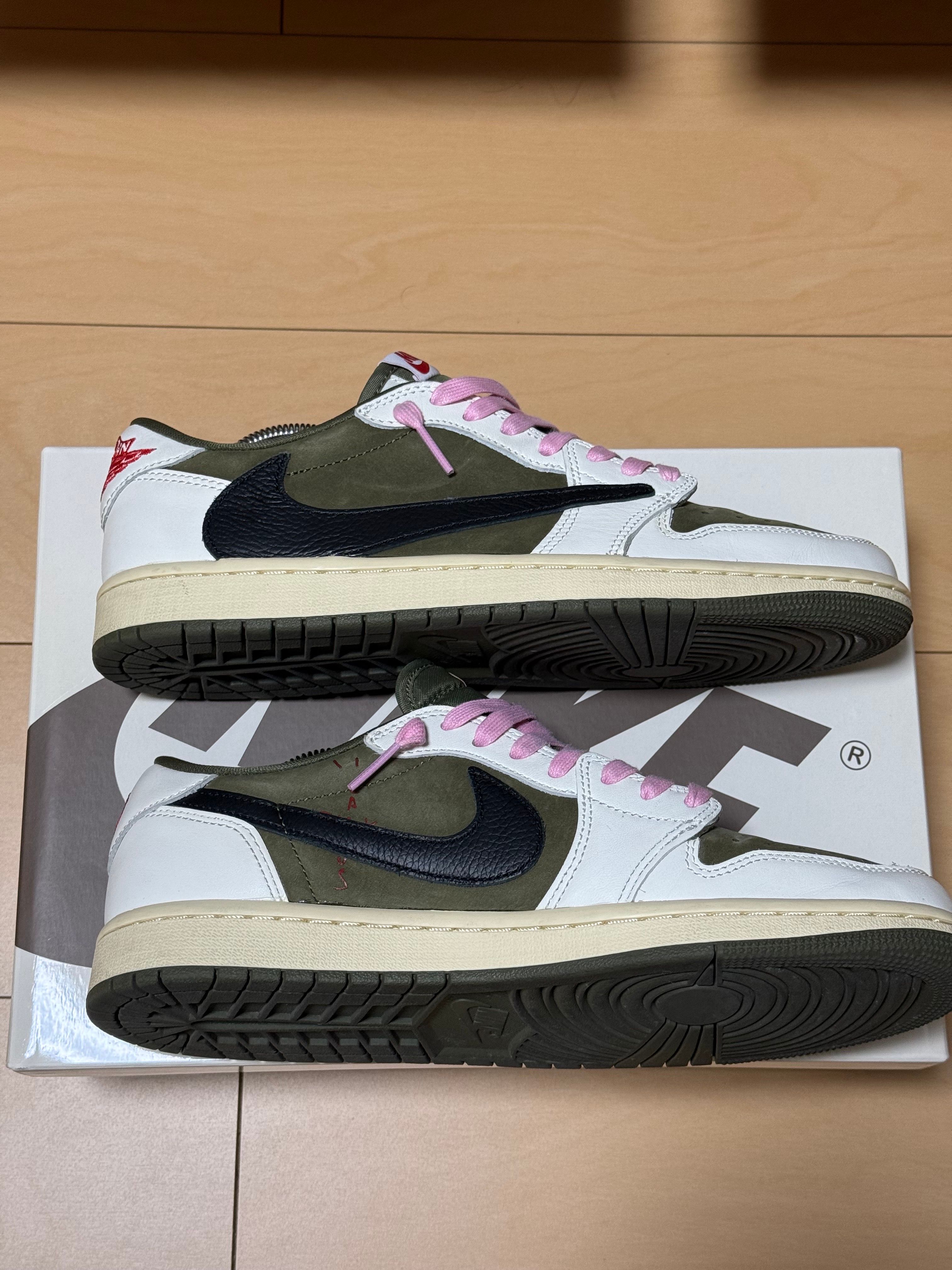 Travis Scott × Nike Air Jordan 1 Low OG SP "Reverse Olive"