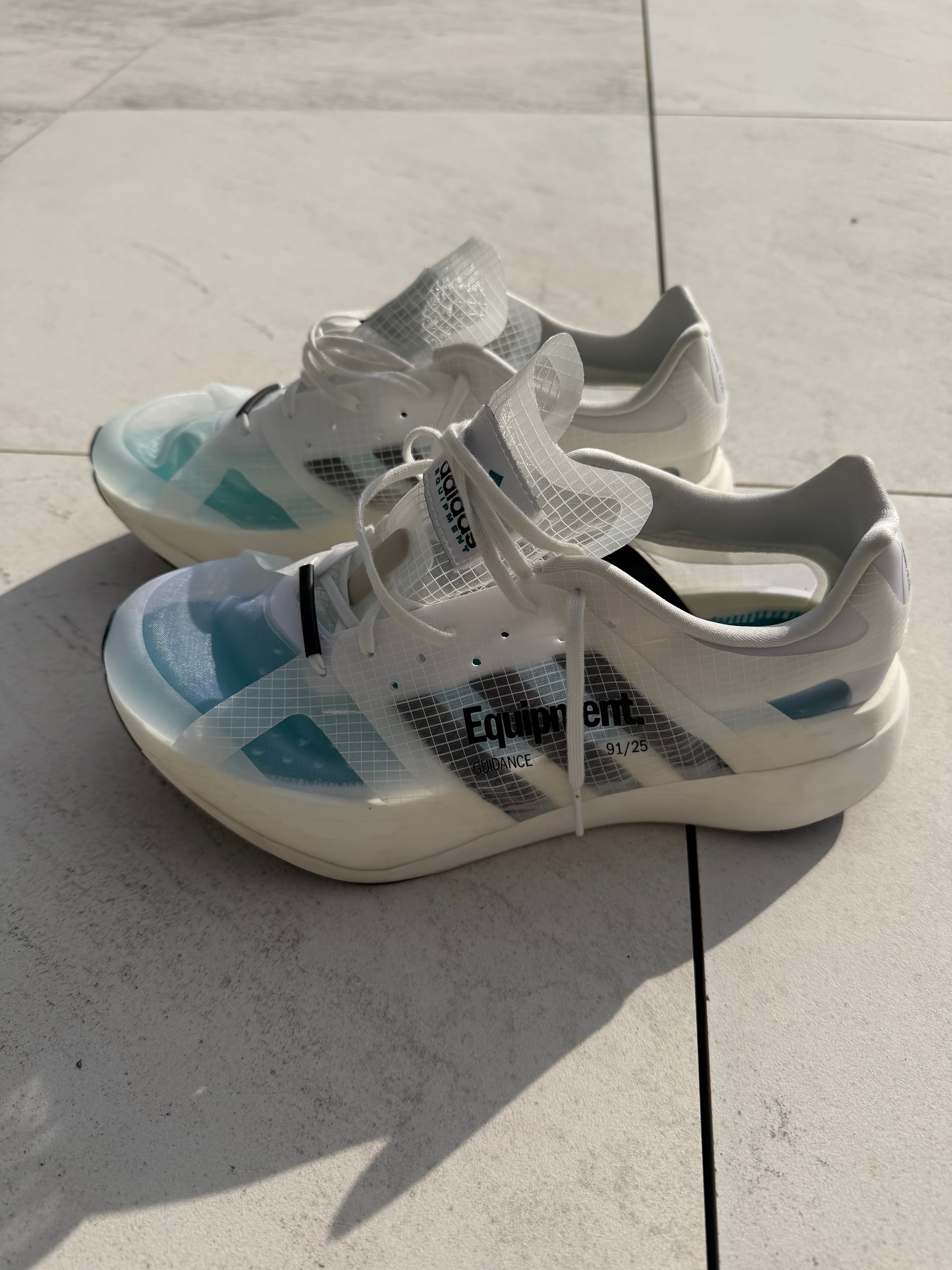 アディダス エキップメント ガイダンス 91/25 "クラウドホワイト/エキップメントグリーン/コアブラック"