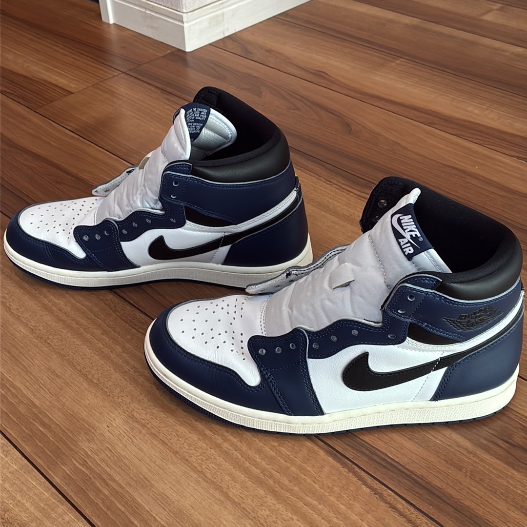 Nike Air Jordan 1 Retro High OG "Midnight Navy"