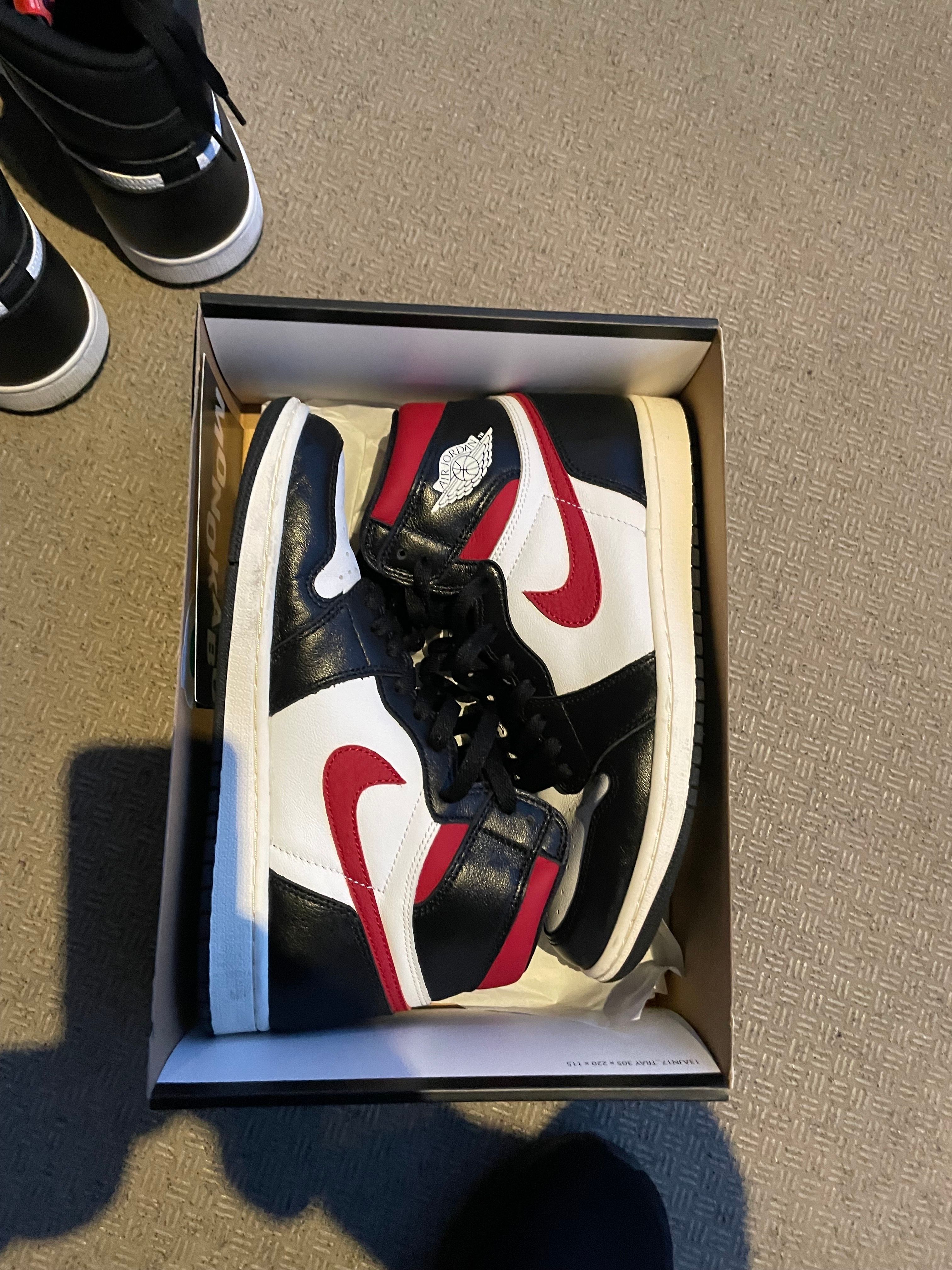 Nike Air Jordan 1 Retro High "Black/White/Sail/Gym Red"    