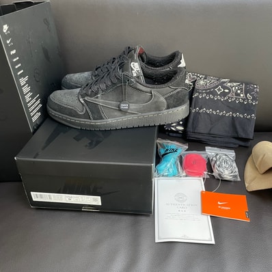 Travis Scott × Nike Air Jordan 1 Low OG SP "Black Phantom"