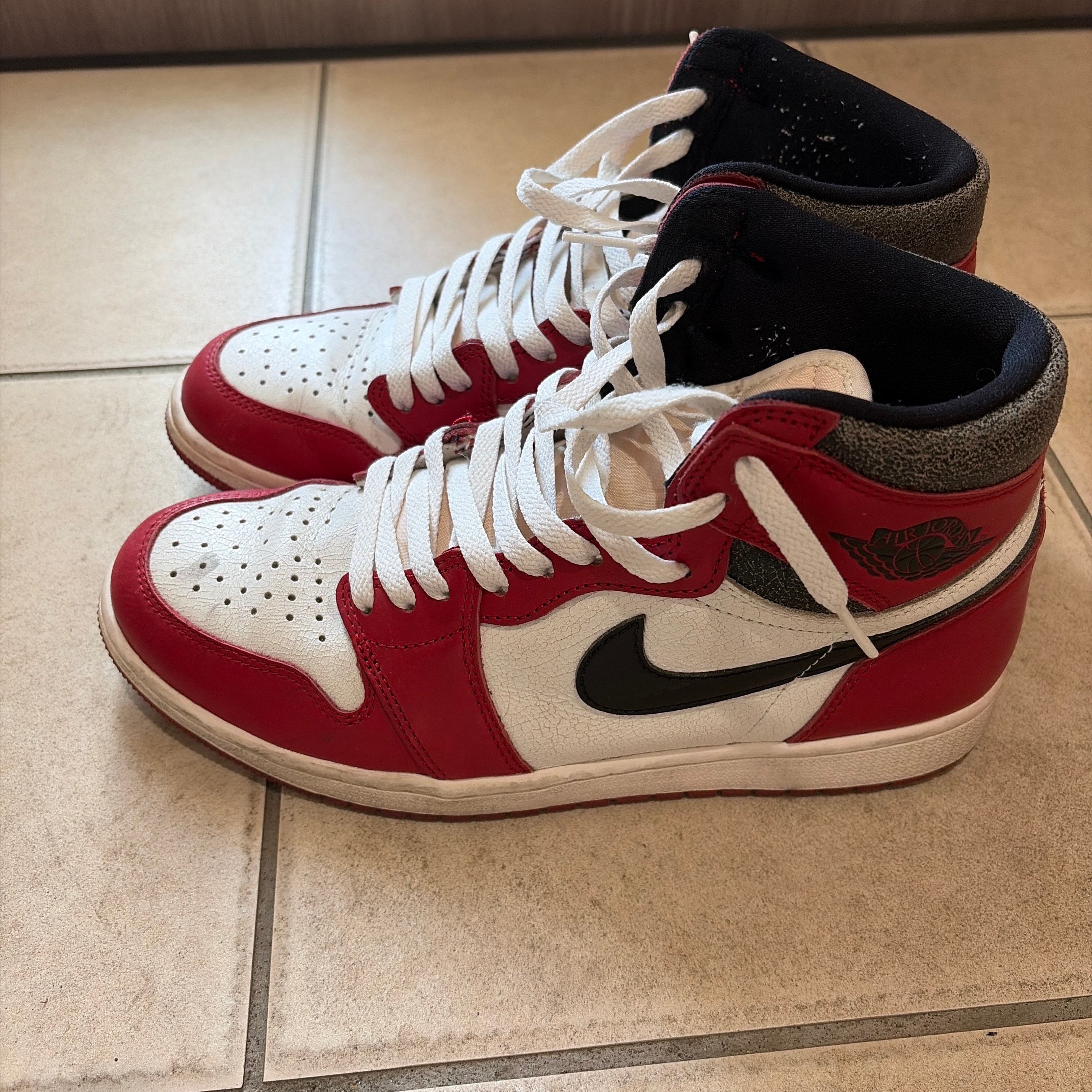 Nike Air Jordan 1 High OG "Lost & Found/Chicago"