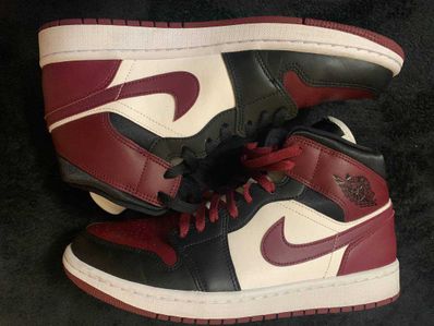 NIKE Women's AIR JORDAN 1 MID "DARK BEETROOT"