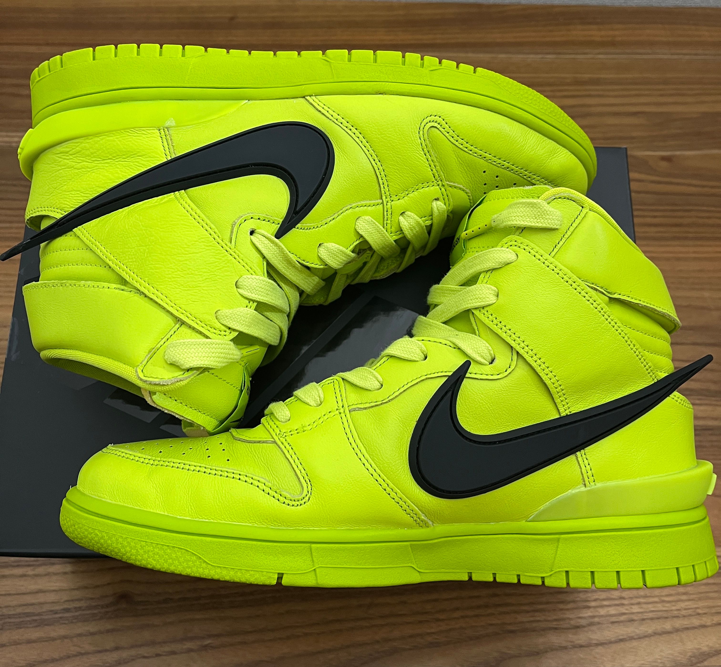 AMBUSH × NIKE DUNK HIGH "FLASH LIME"