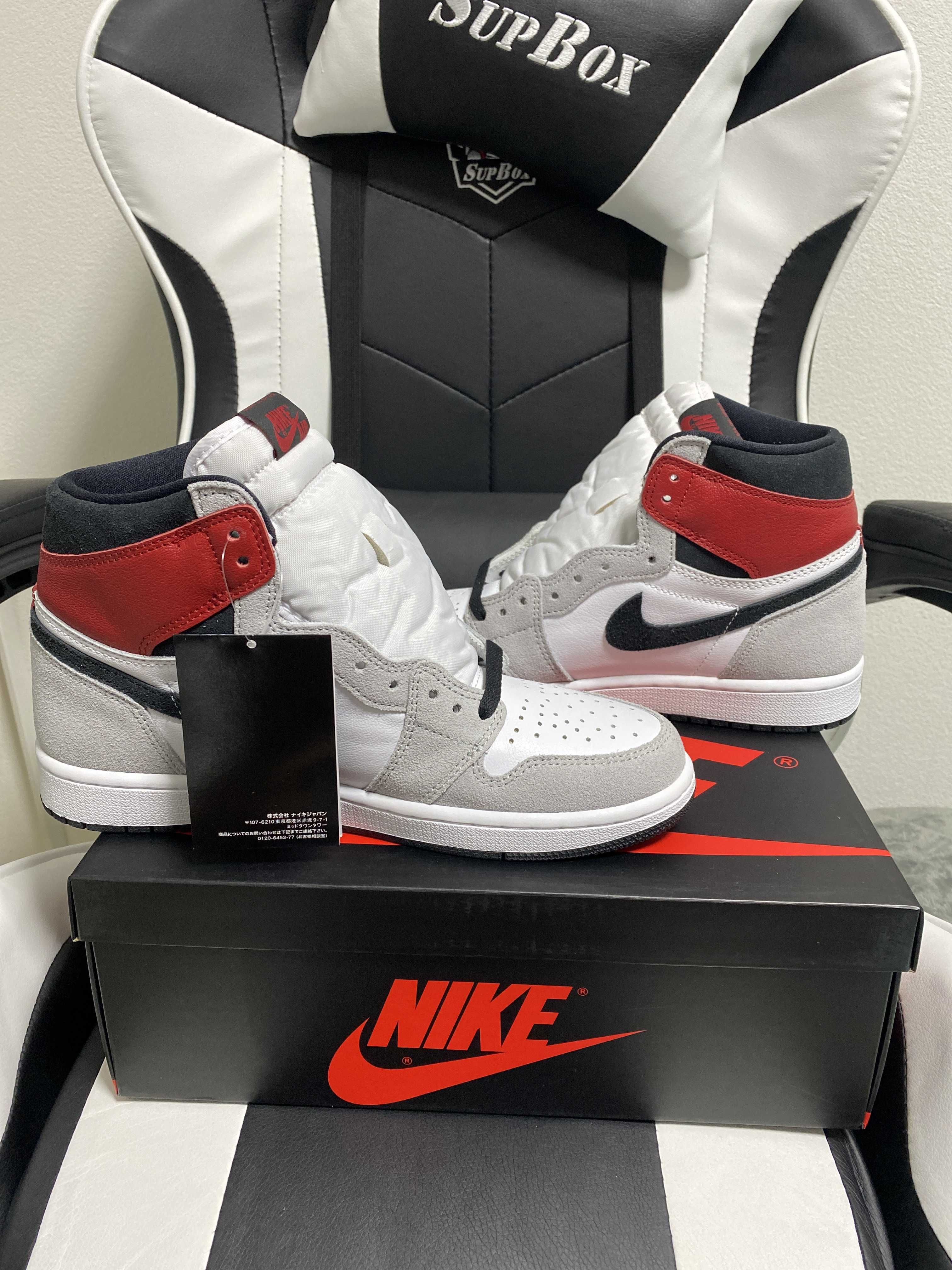 Nike Air Jordan 1 High OG "White/Black/Light Smoke Grey"