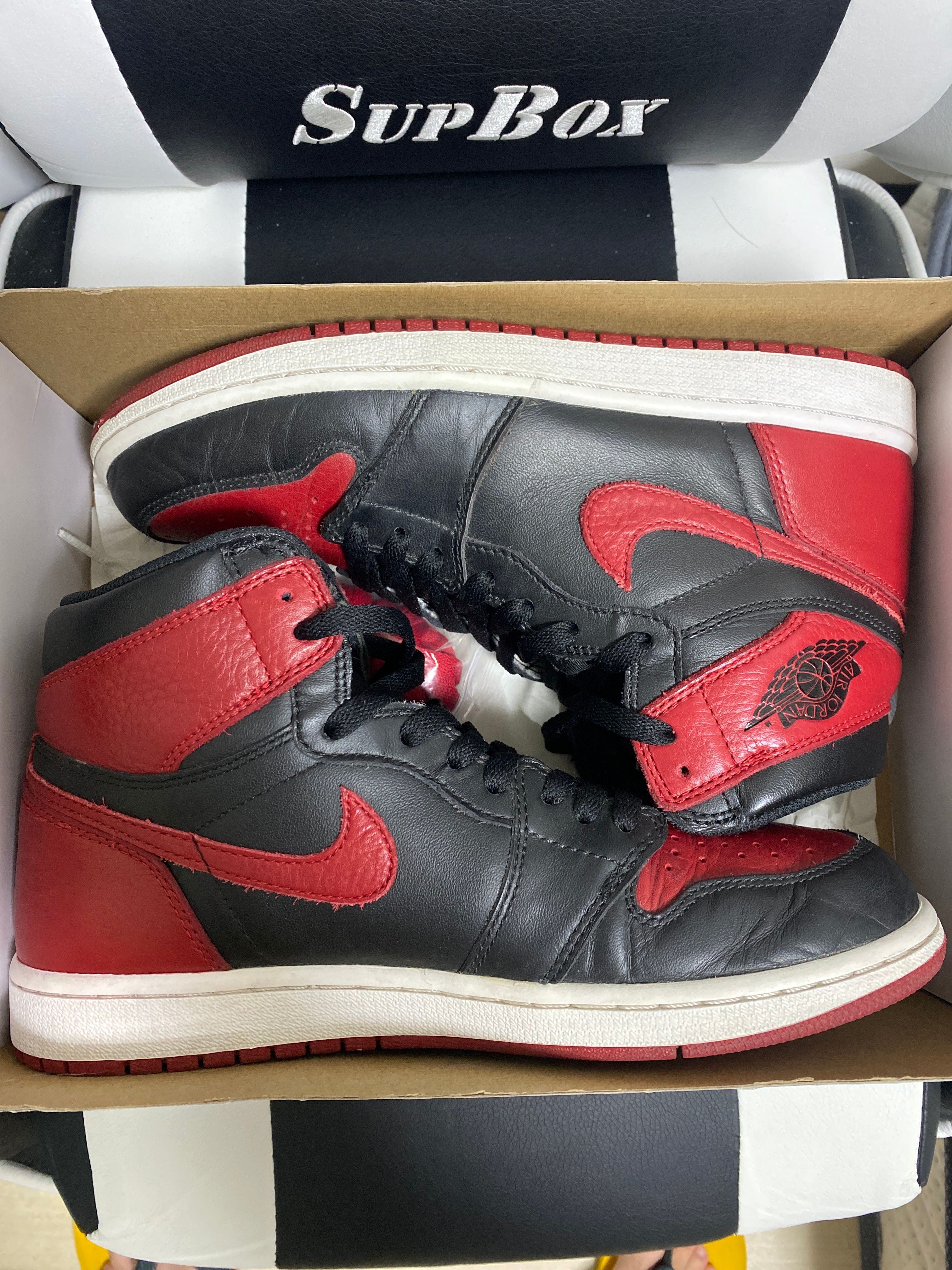 Nike Air Jordan 1 Retro High OG "Bred/Banned" (2016)