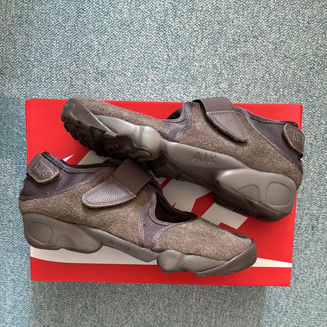 Nike Women's Air Rift "Brown"