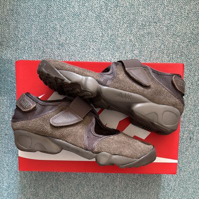 Nike Women's Air Rift "Brown"