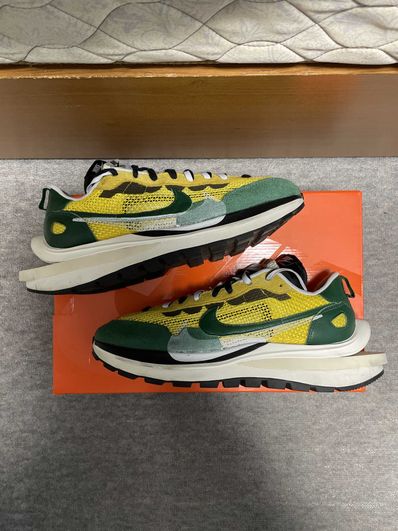 sacai × Nike Vapor Waffle "Tour Yellow/Stadium Green-Sail"
