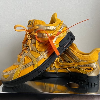Off-White × Nike Air Rubber Dunk "University Gold"