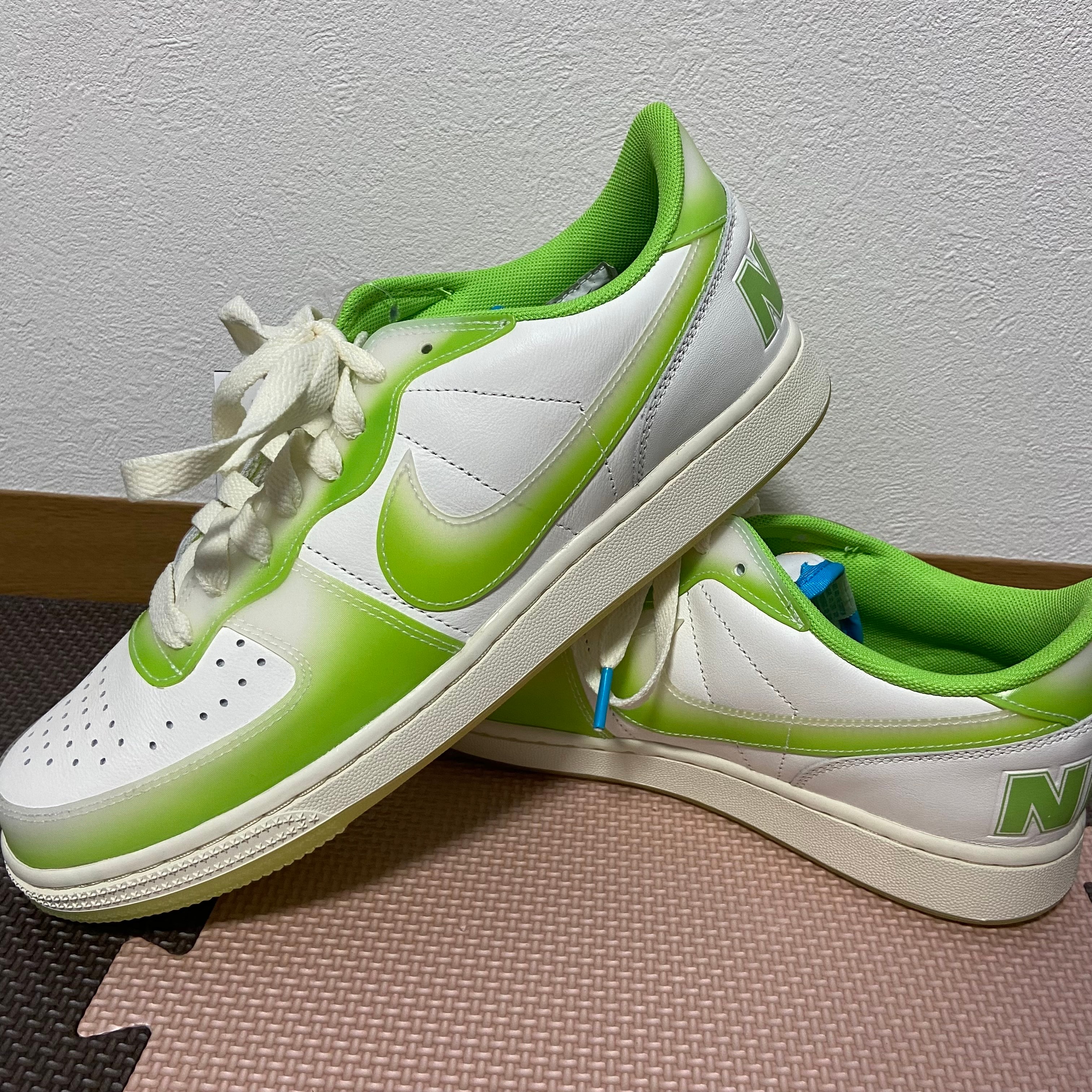 ナイキ ターミネーター ロー PRM "ソフトビニール"