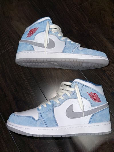 Nike Air Jordan 1 Mid SE "White/Hyper Royal/Red"