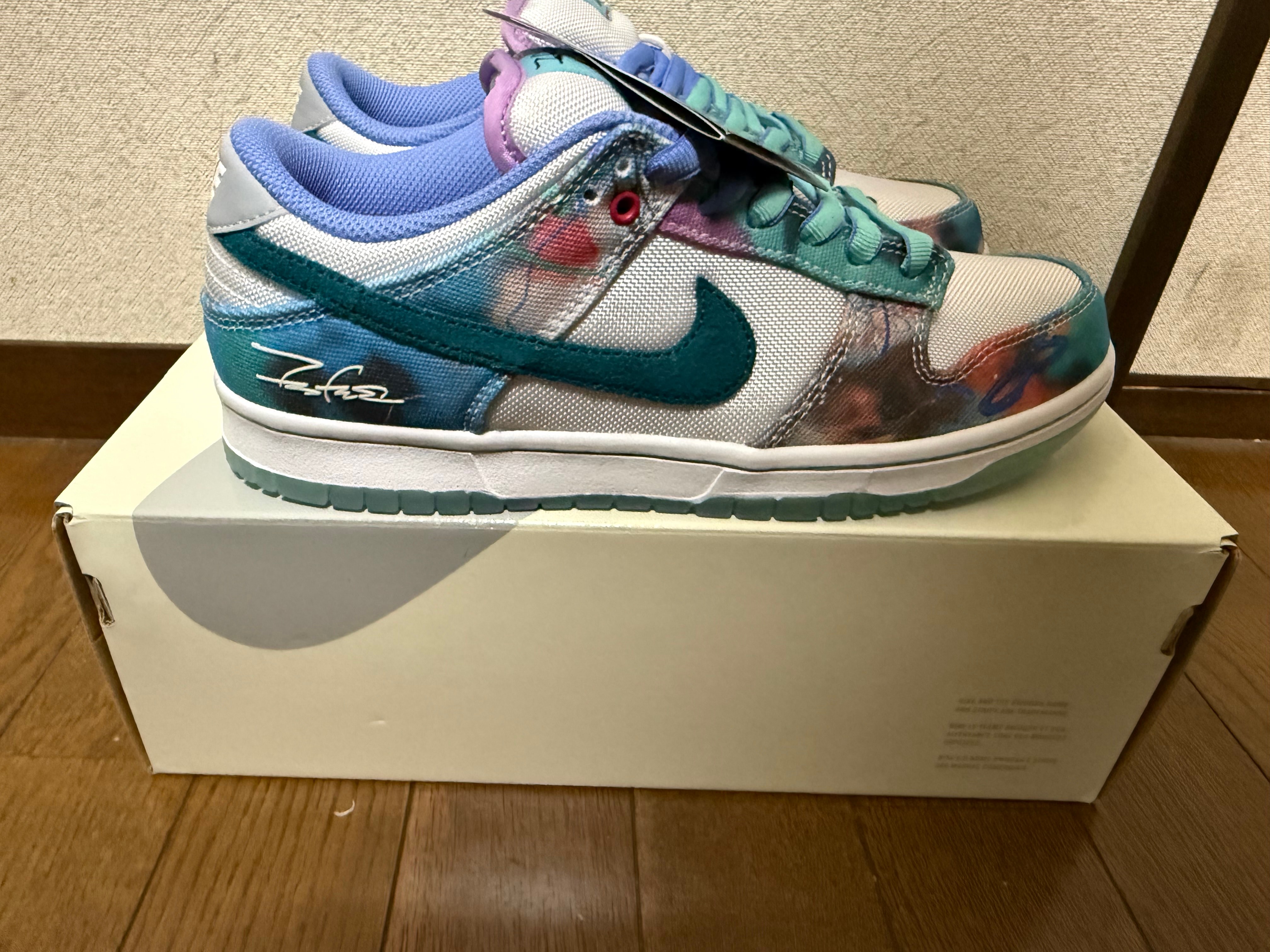 Futura × Nike SB Dunk Low "White and Geode Teal"