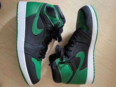 Nike Air Jordan 1 Retro High OG "Black/Pine Green" (2020)