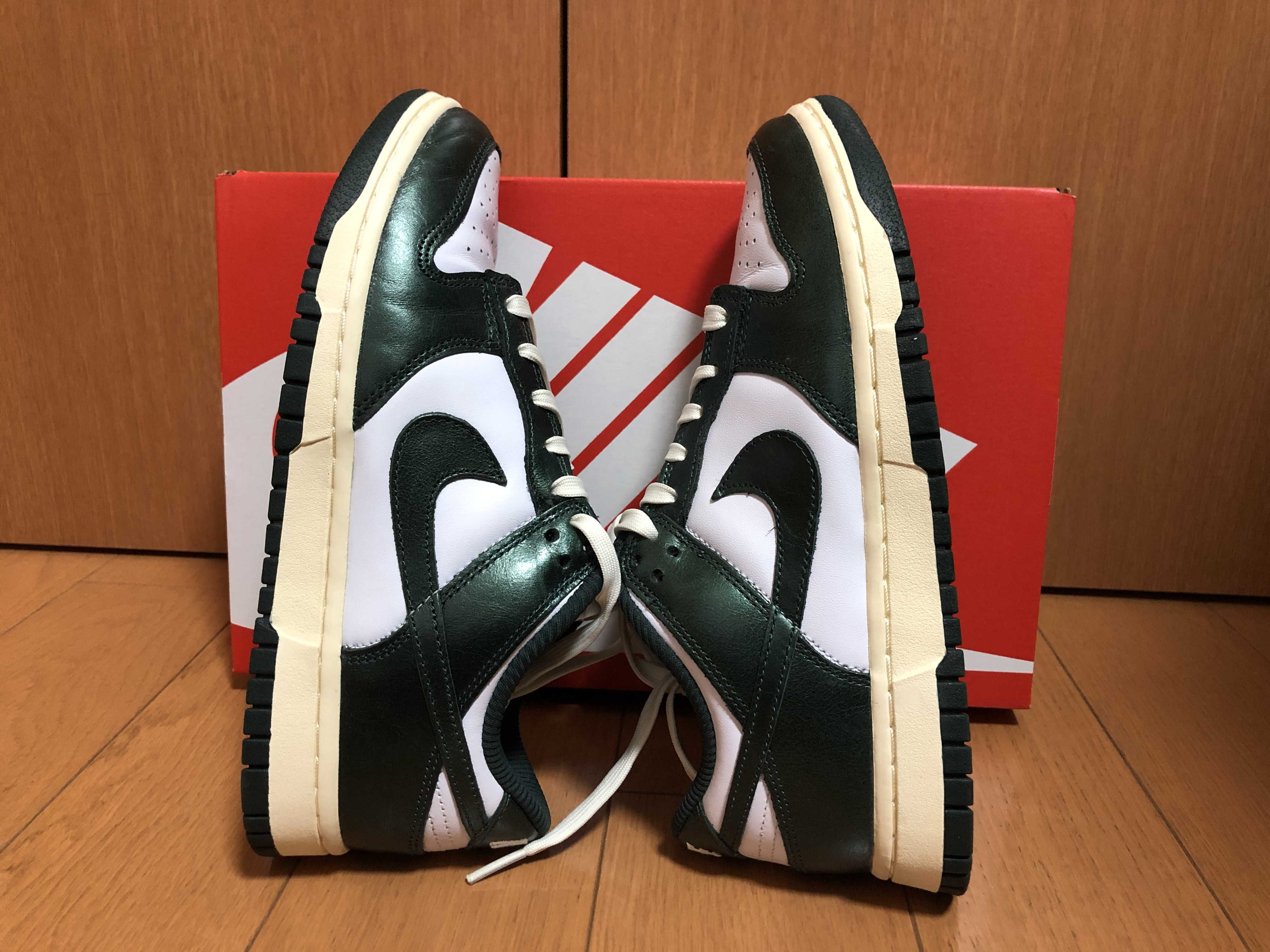 Nike Women's Dunk Low "Vintage Green"