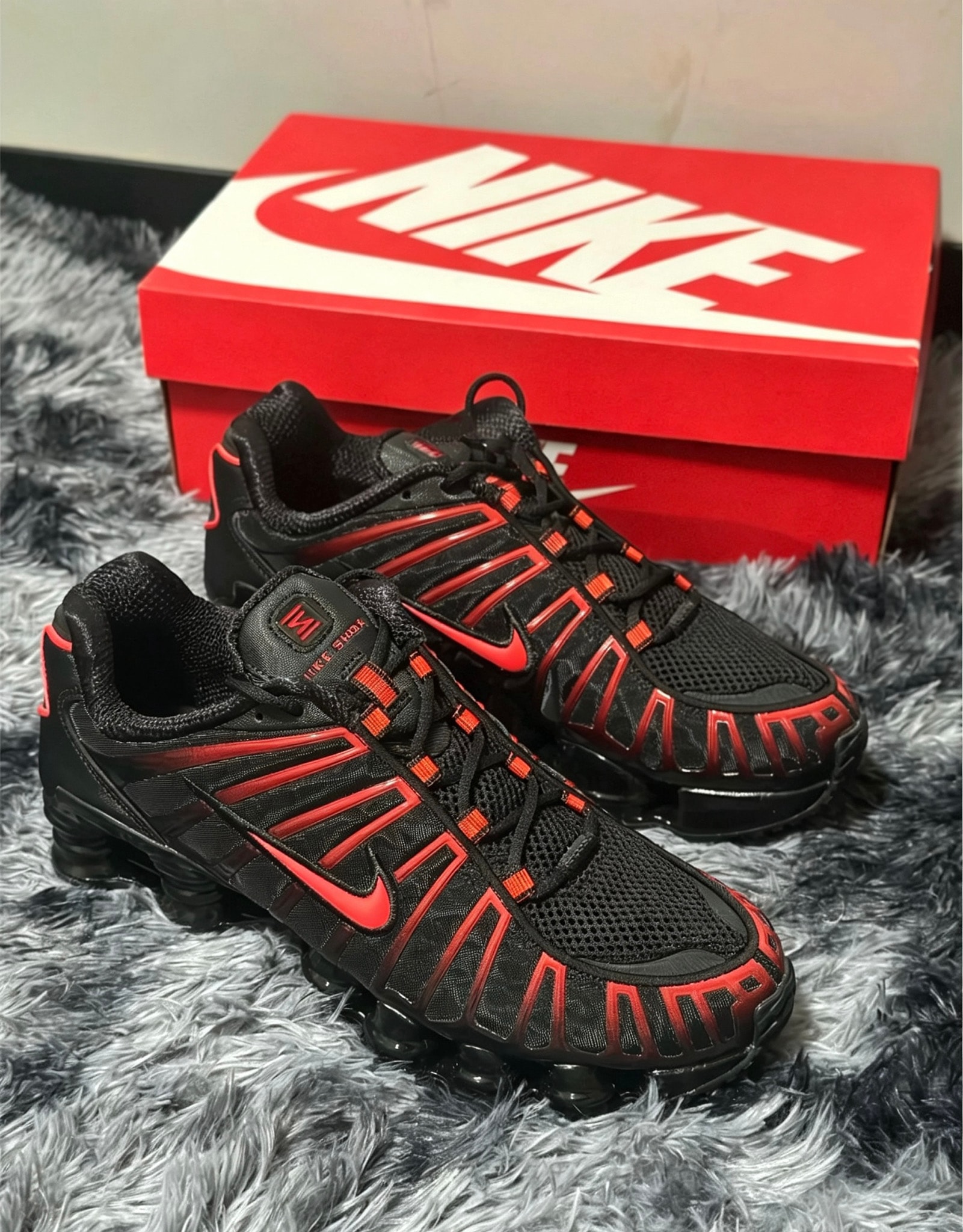 Nike Shox TL "Black/Light Crimson"
