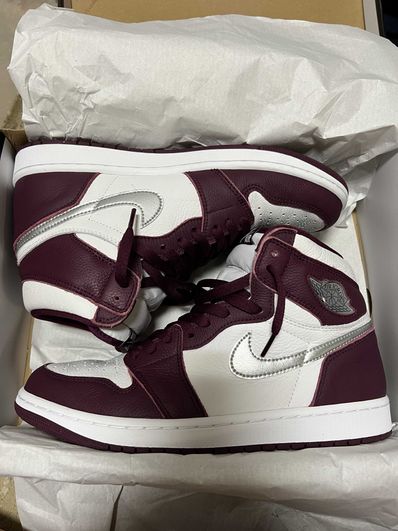 Nike Air Jordan 1 High OG "Bordeaux"