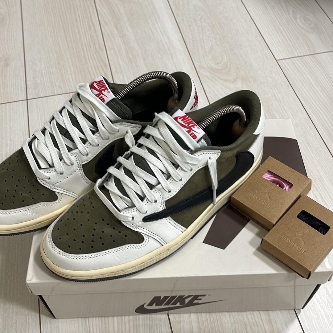 Travis Scott × Nike Air Jordan 1 Low OG SP "Reverse Olive"