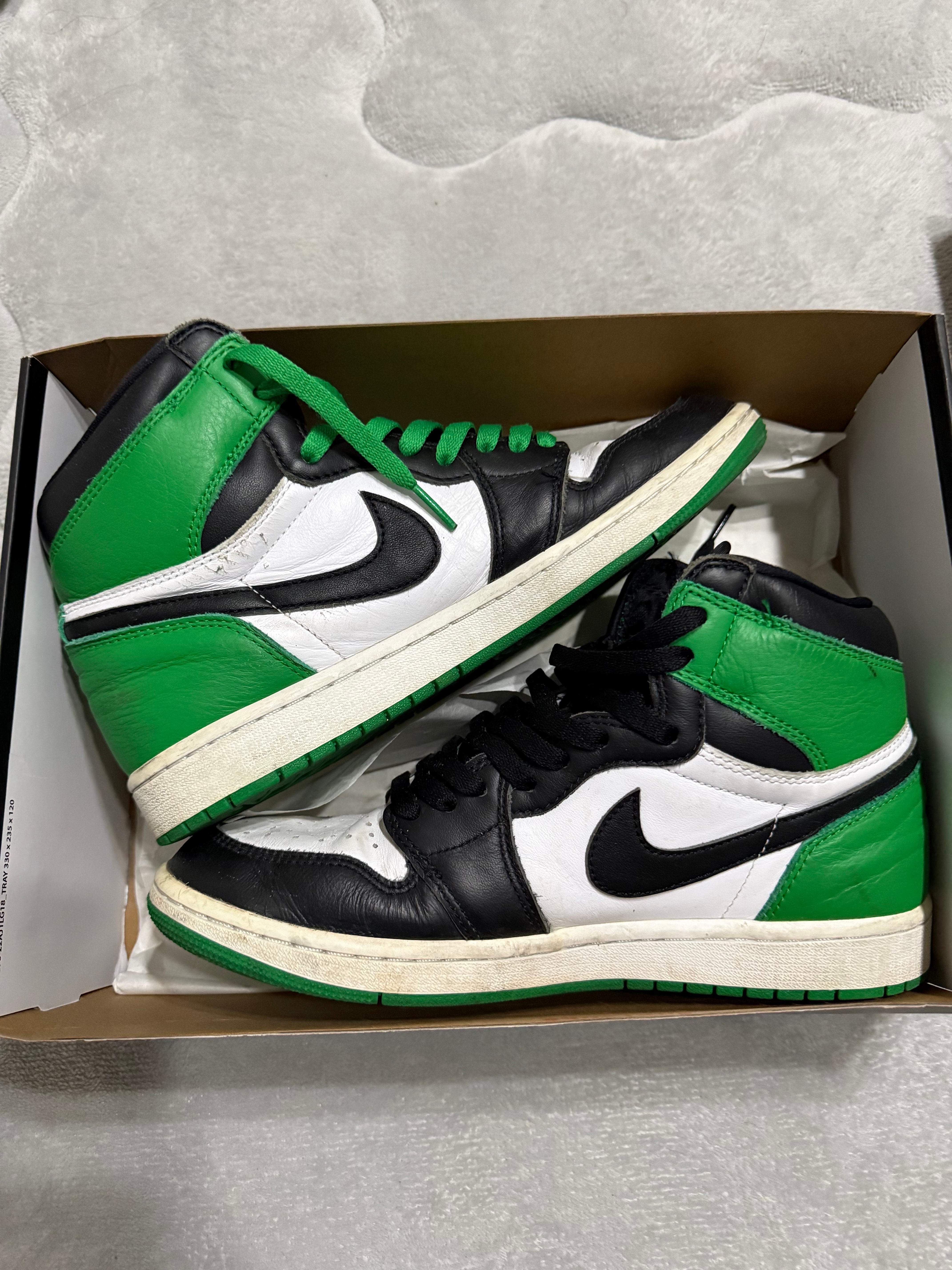 Nike Air Jordan 1 Retro High OG "Celtics/Black and Lucky Green" (2023)