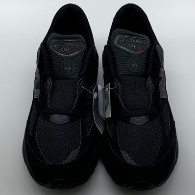 New Balance 990V6 "Triple Black"