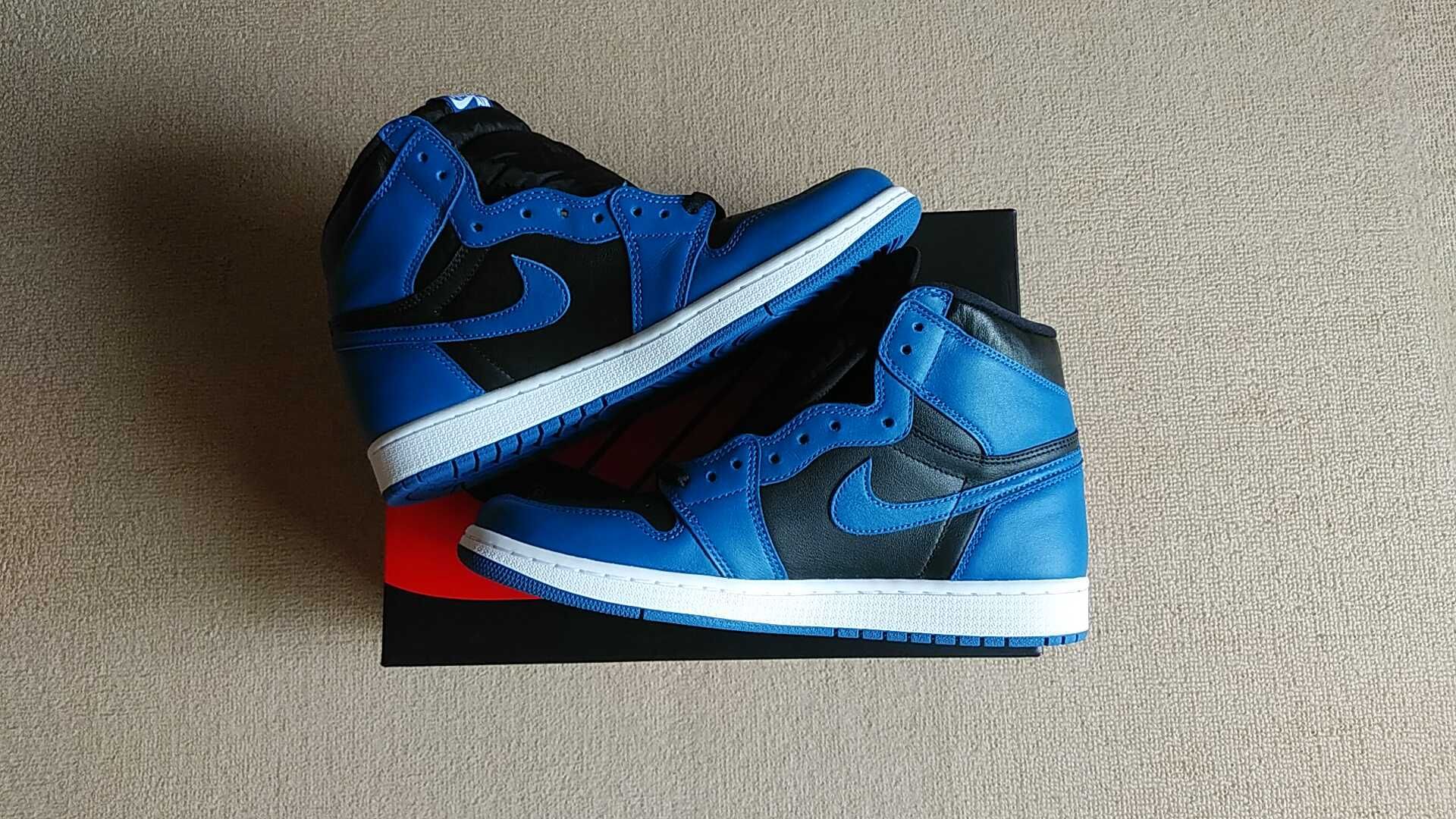 Nike Air Jordan 1 Retro High OG "Dark Marina Blue"