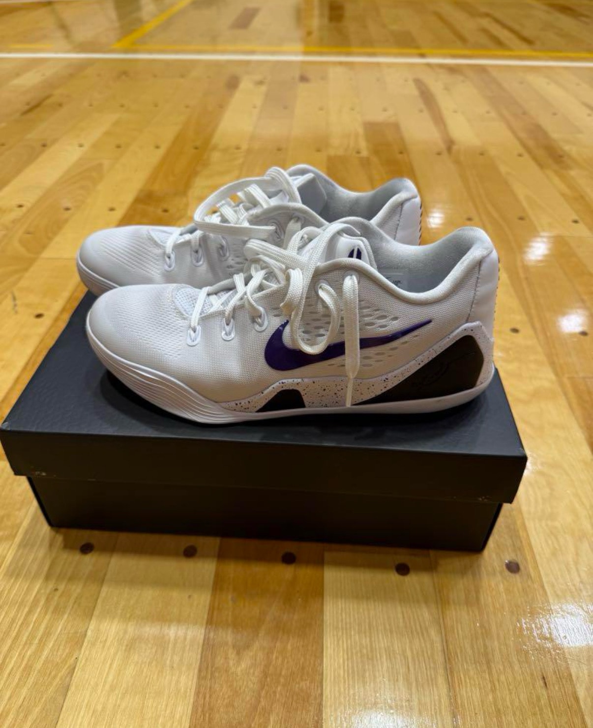 ナイキ コービー9 エリート ロー EM プロトロ /ホワイト/コートパープル\" 結果発表】 ナイキ コービー 9 エリート LOW EM プロトロ