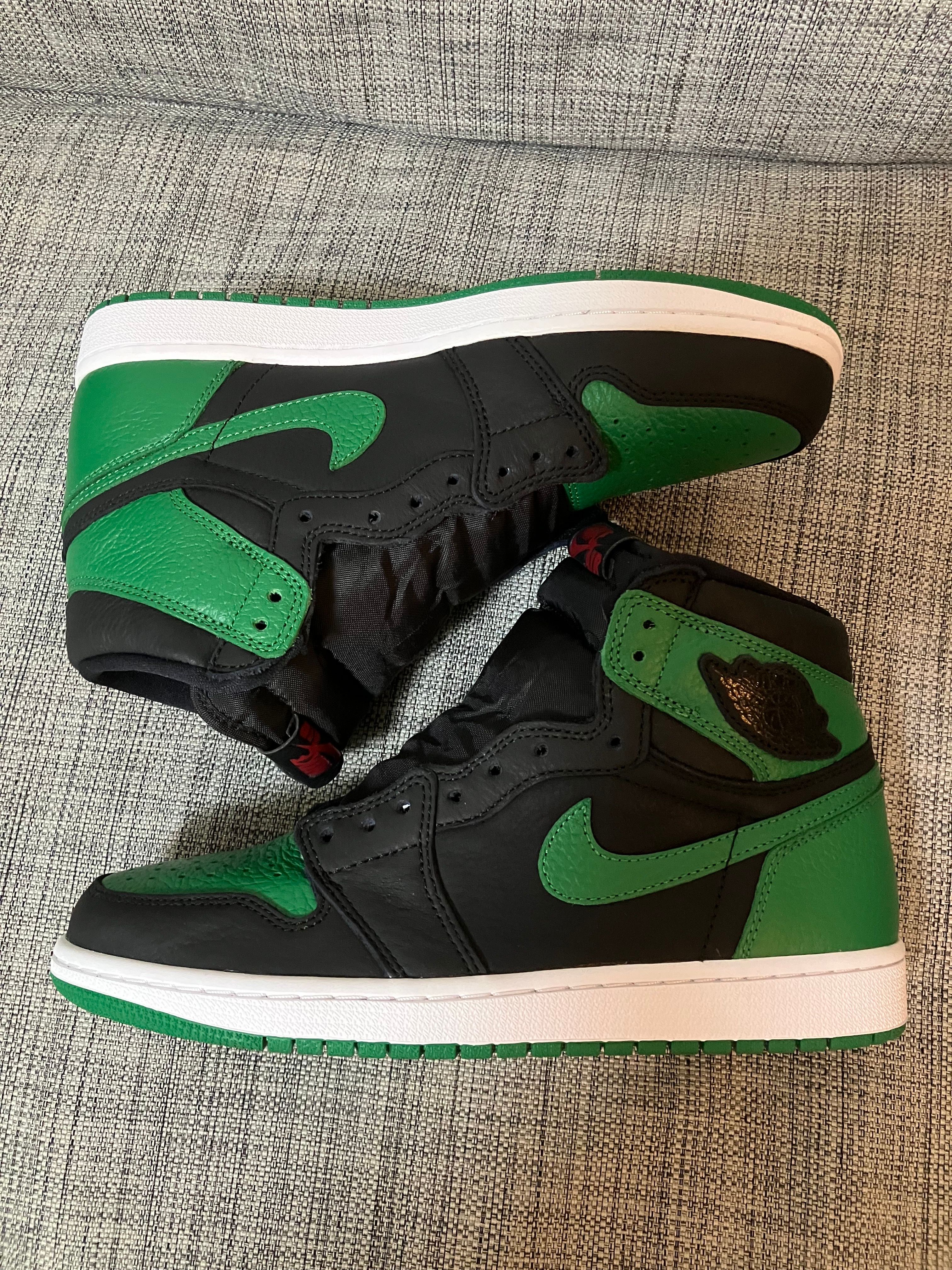 Nike Air Jordan 1 Retro High OG "Black/Pine Green" (2020)      