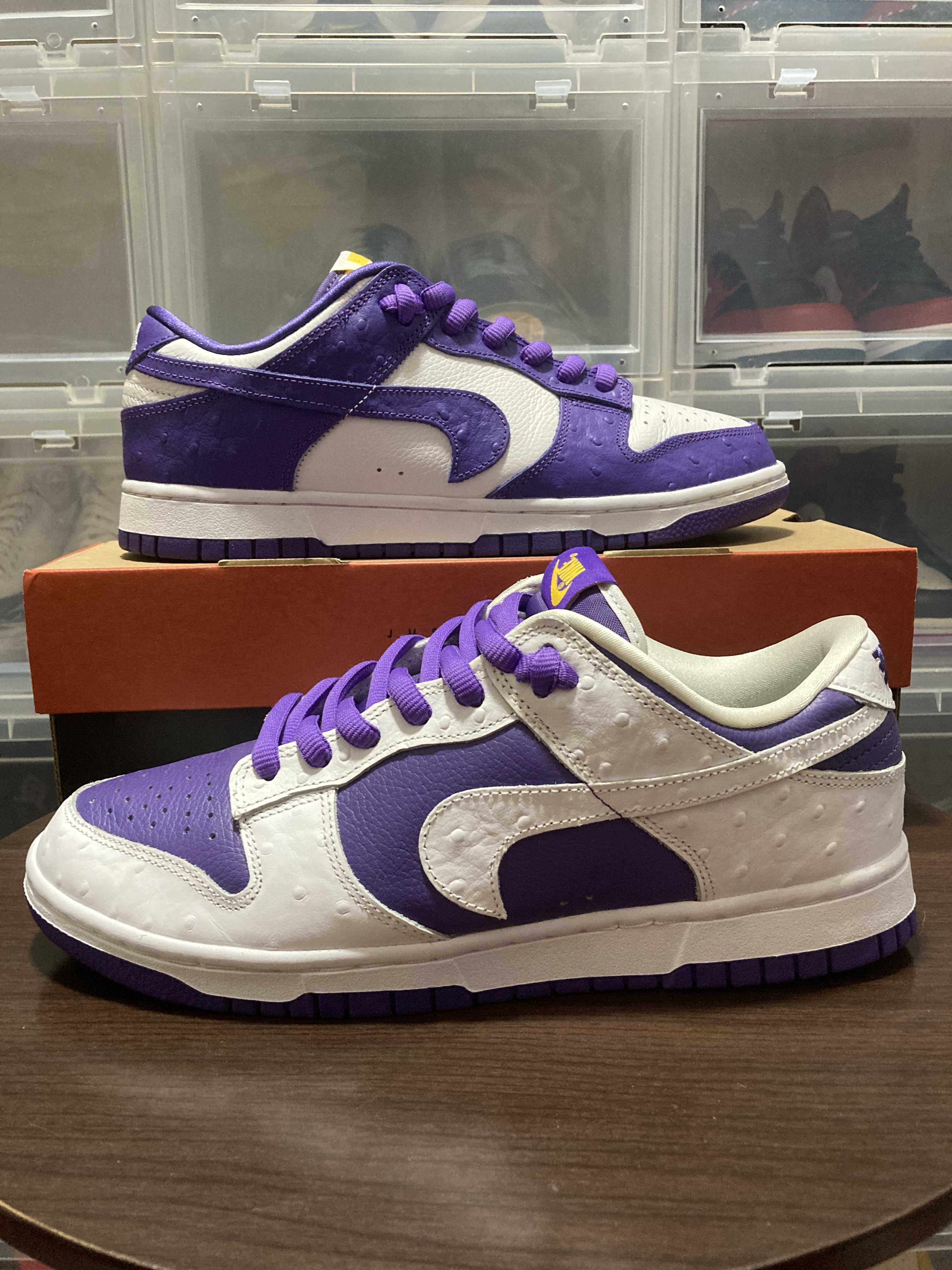 Nike Women's Dunk Low "Made You Look"