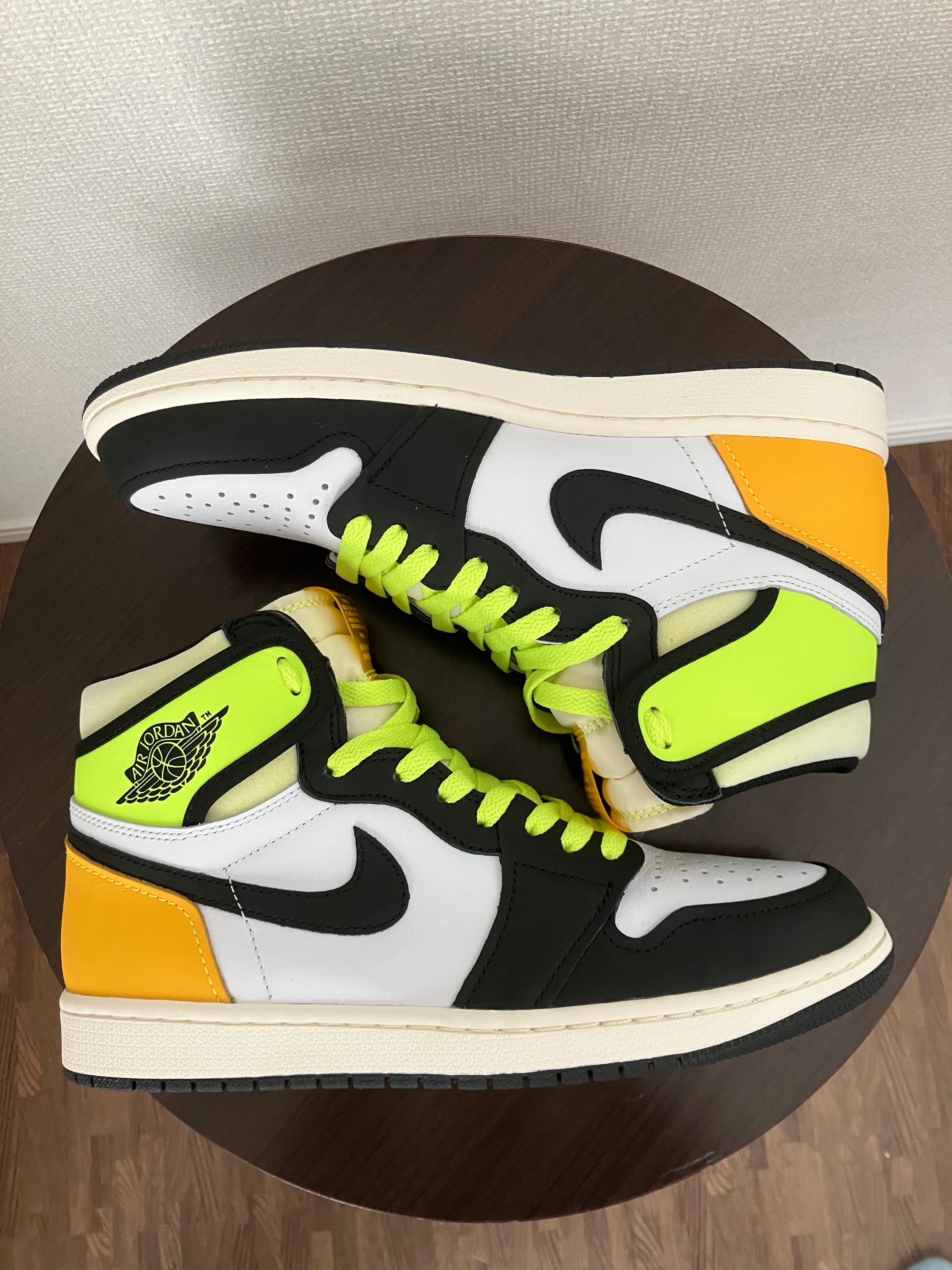 Nike Air Jordan 1 High OG "Volt Gold"