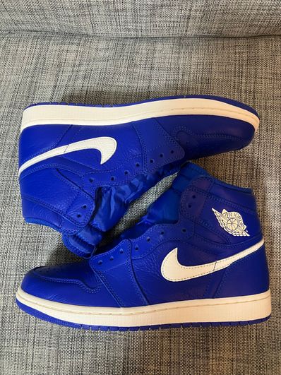 NIKE AIR JORDAN 1 RETRO HIGH "HYPER ROYAL"