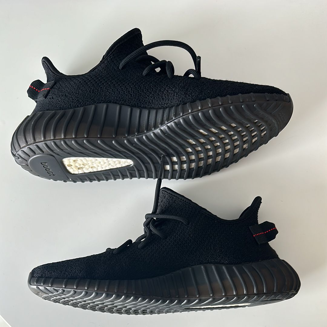 adidas YEEZY Boost 350 V2 "Core Black/Red" (2020)