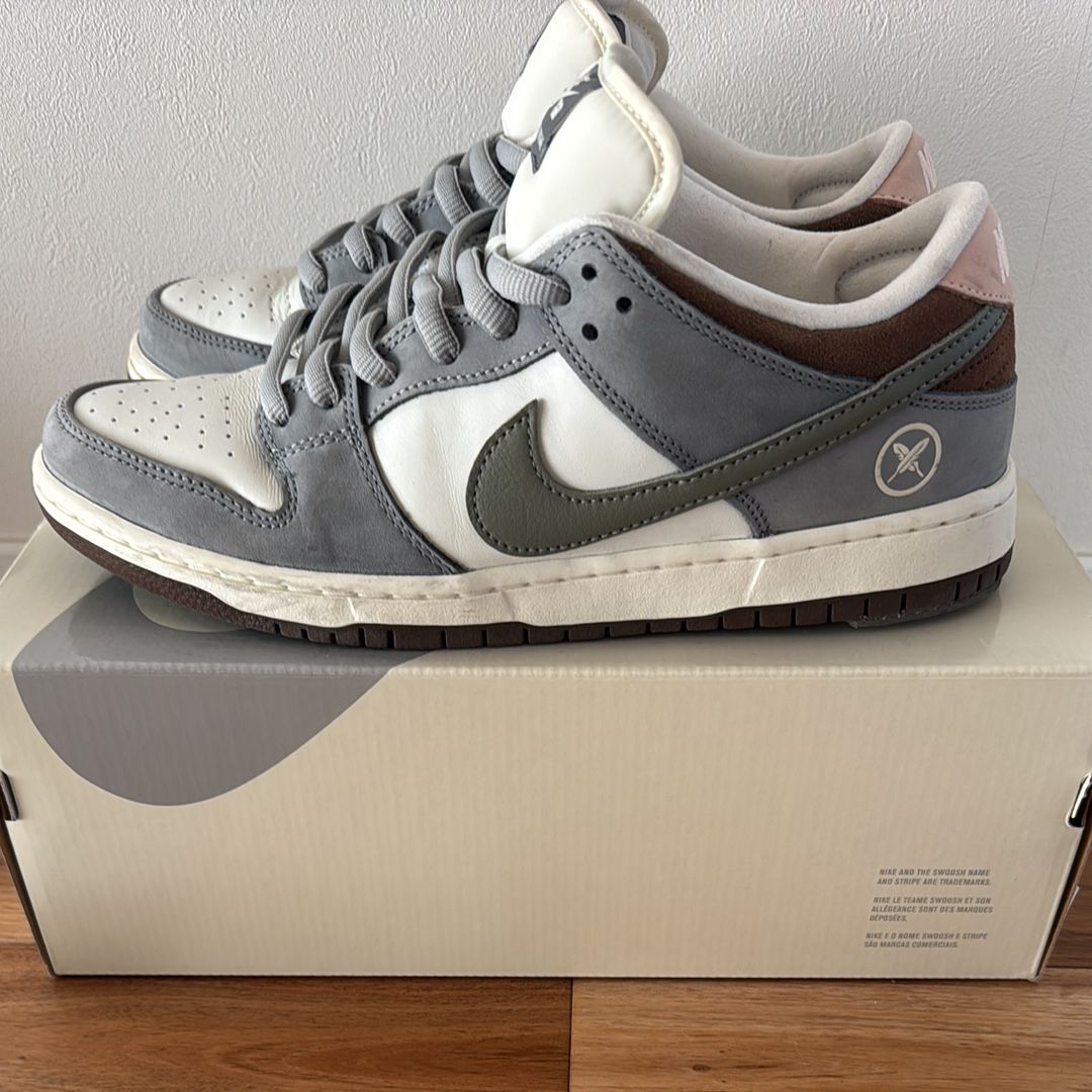 堀米 雄斗(Yuto Horigome) × Nike SB Dunk Low Pro QS "Wolf Grey"