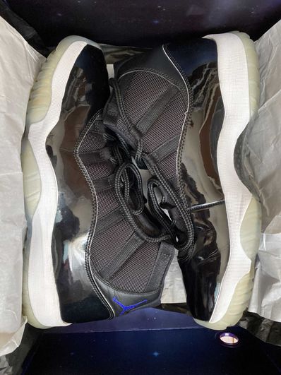 Nike Air Jordan 11 Retro "Space Jam" (2016)