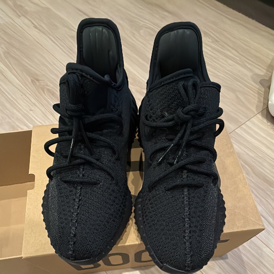 adidas YEEZY Boost 350V2 "Onyx"